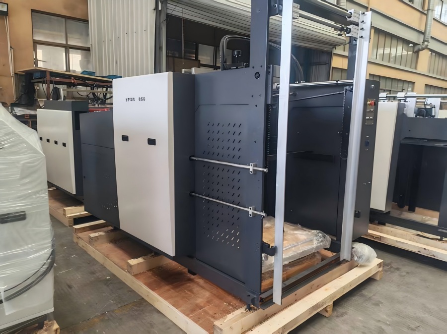 Mesin Laminating Kecepatan Tinggi Otomatis Star YFMD-850 Baru akan segera dikirim ke Thailand!