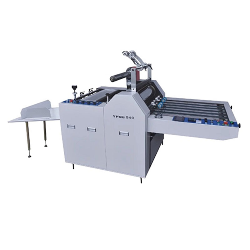 Mesin laminasi semi-otomatis kecil